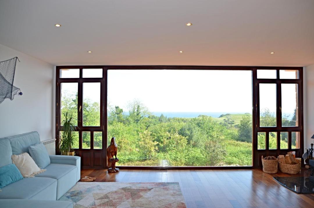 Photo of Livingroom in Llanes