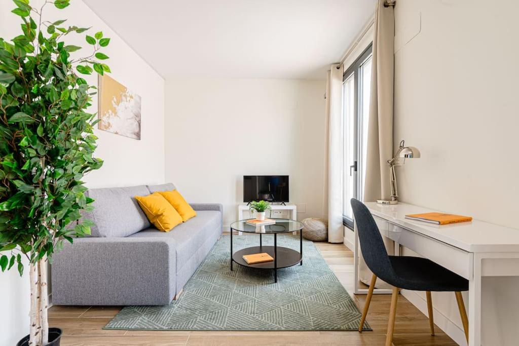 Photo of Livingroom in Cuatro Caminos
