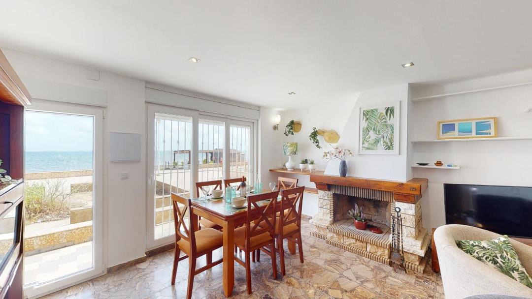Photo of Livingroom in Los Nietos