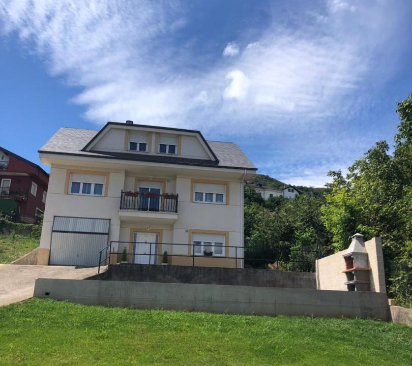 Photo of Buildings in Corullon