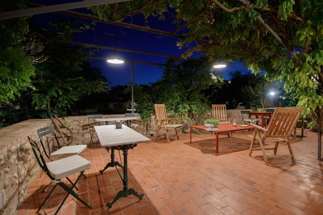 Photo of Patio Balcony in Bascara