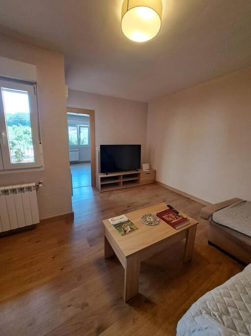 Photo of Livingroom in Mantinos