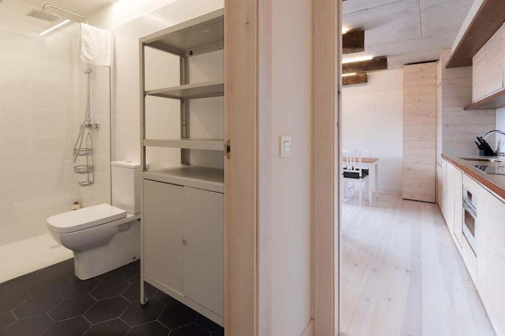 Photo of Bathroom in Agues