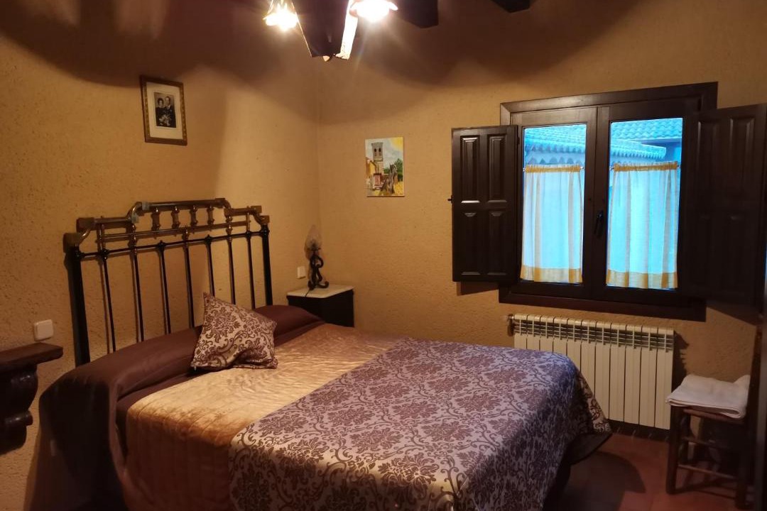 Photo of Bedroom in Turrubuelo