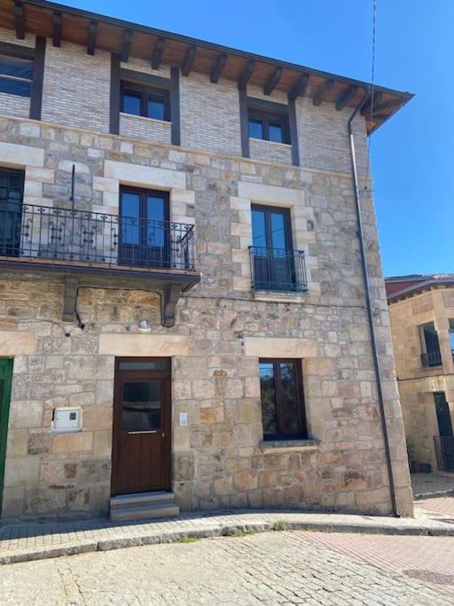 Photo of Buildings in Duruelo de la Sierra