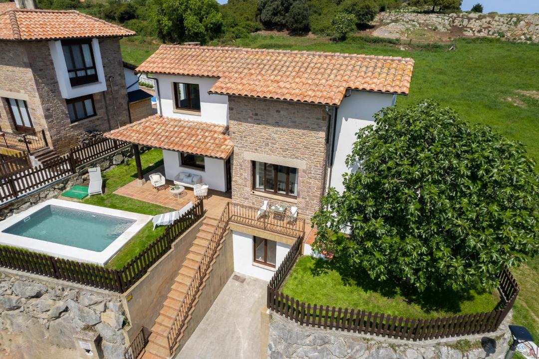 Photo of Buildings in Prellezo