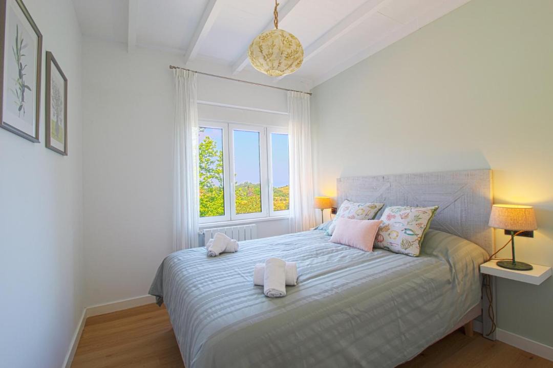 Photo of Bedroom in Pechon