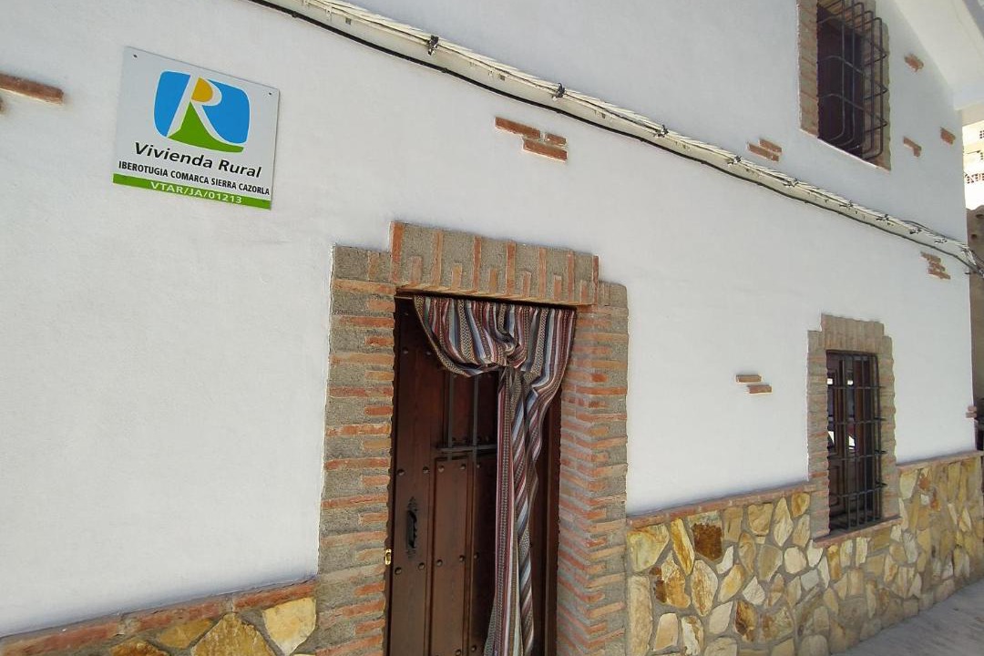 Photo of Buildings in Peal de Becerro