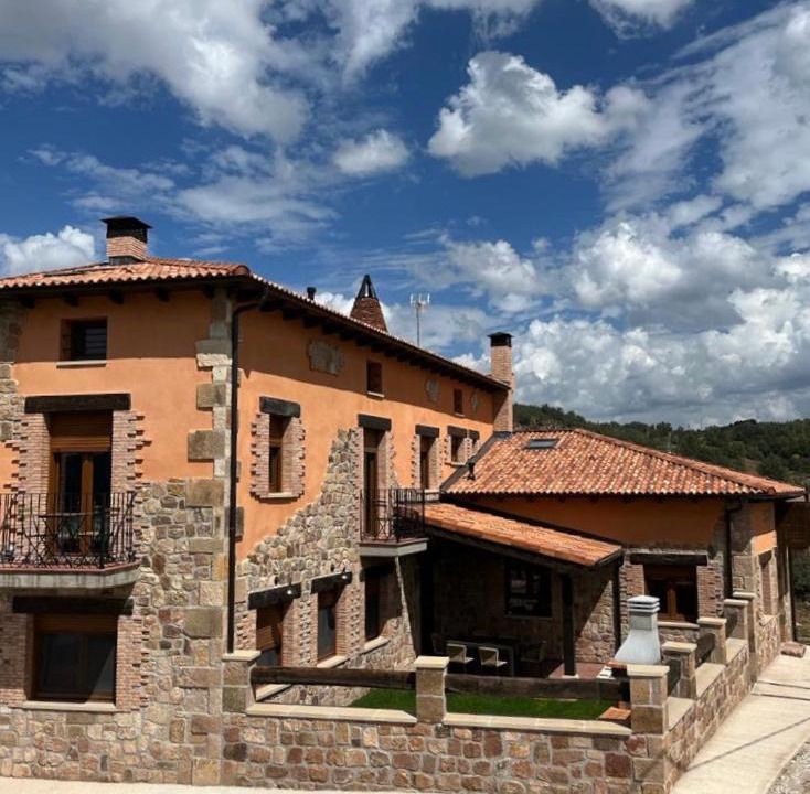 Photo of Buildings in Cabezon de la Sierra