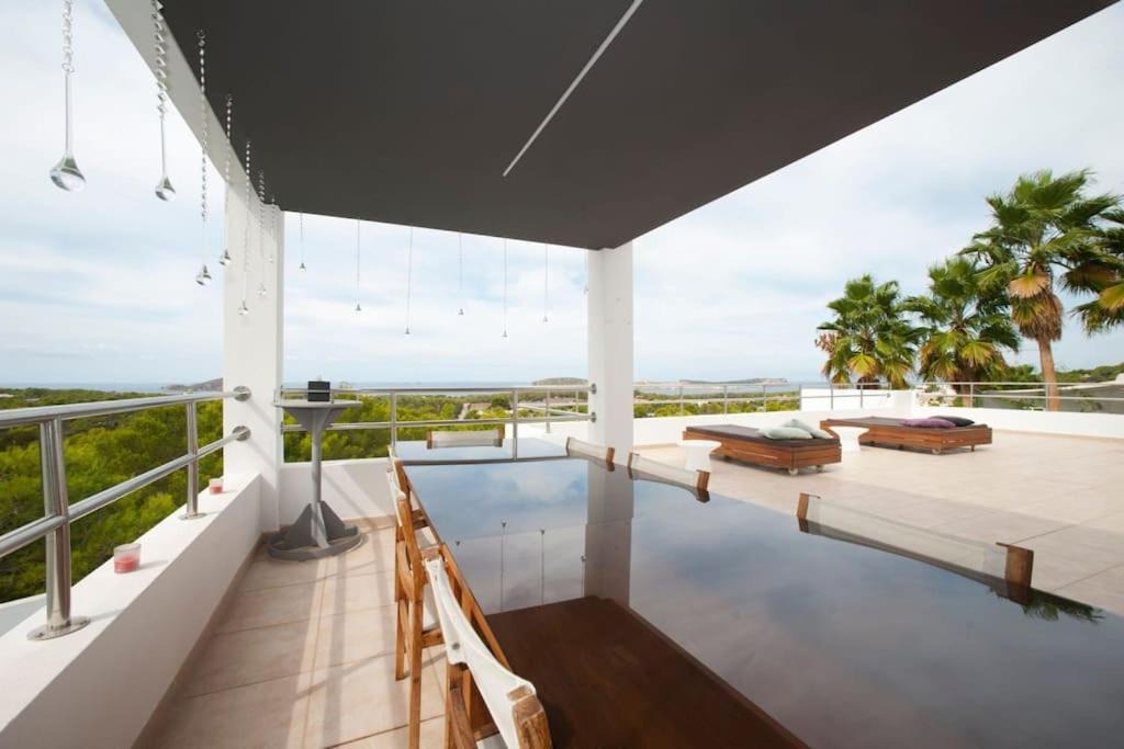 Photo of Patio Balcony in Cala Comte