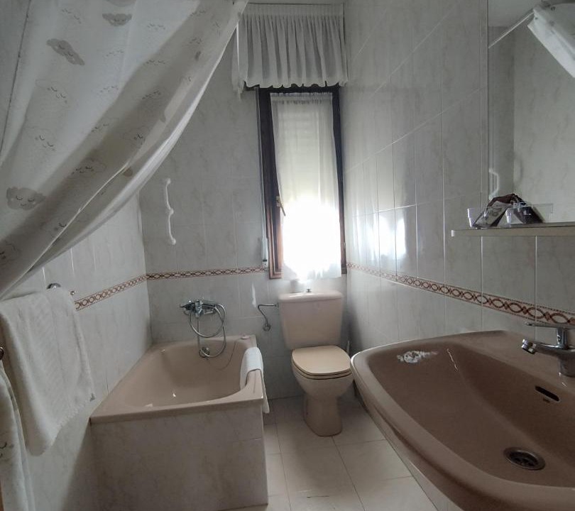 Photo of Bathroom in Mieses