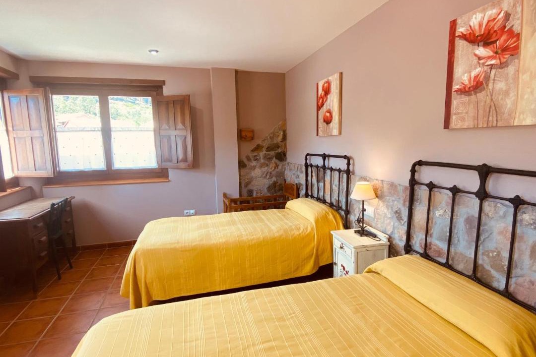 Photo of Bedroom in Cremenes