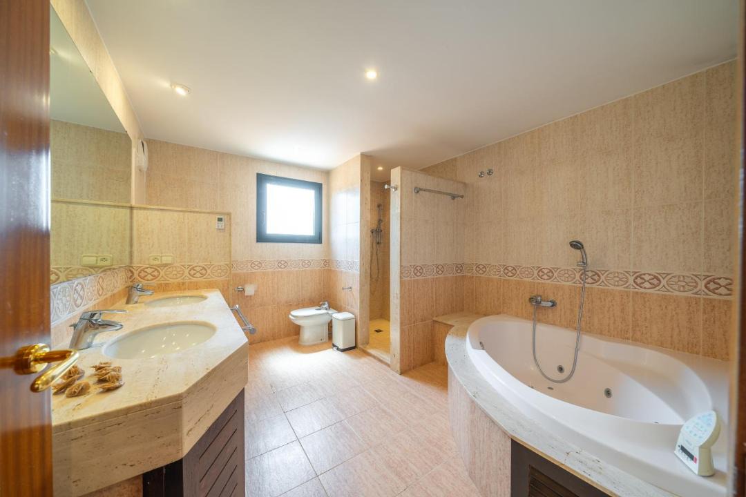 Photo of Bathroom in Condado del Jaruco