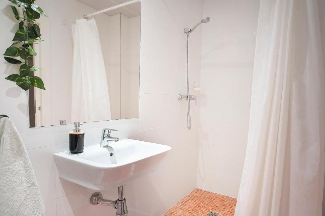 Photo of Bathroom in Nou Moles
