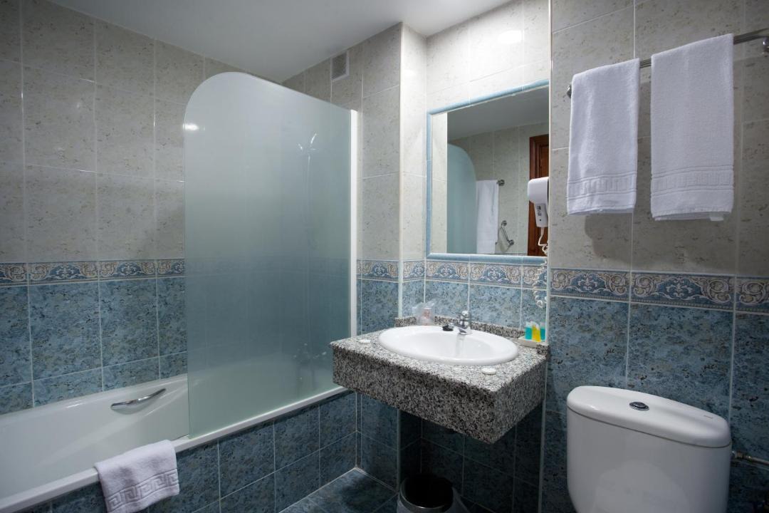 Photo of Bathroom in Carihuela