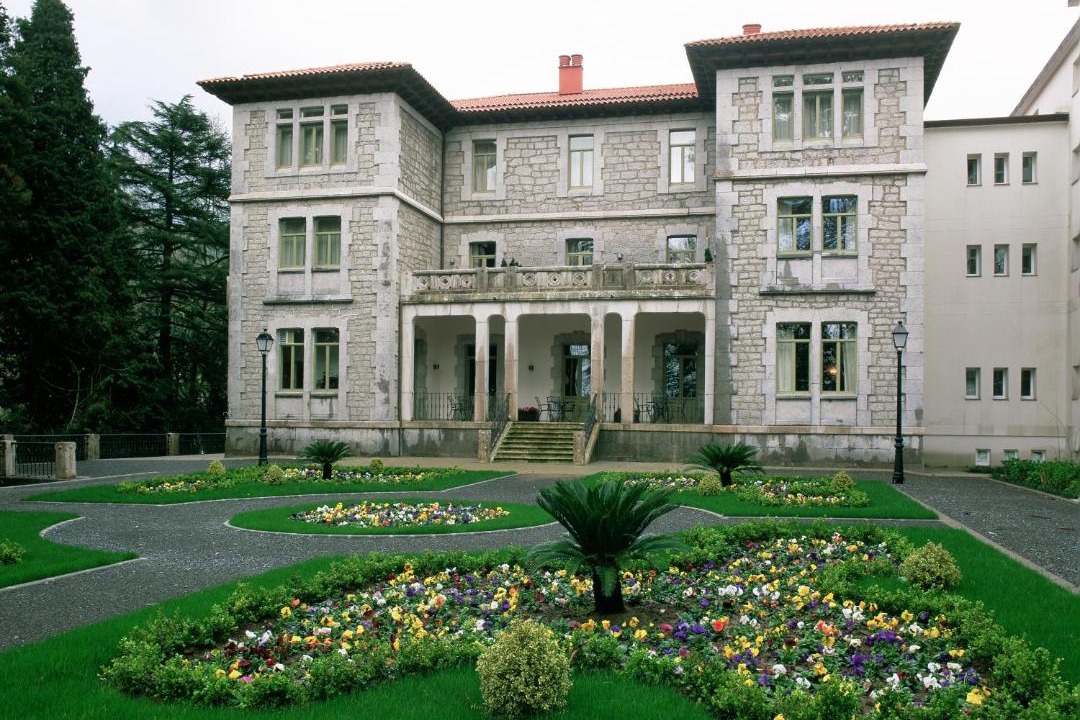 Photo of Buildings in Limpias