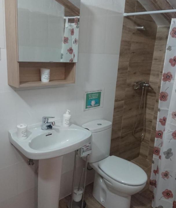 Photo of Bathroom in Iznatoraf