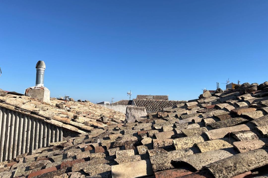 Photo of Buildings in Iznatoraf