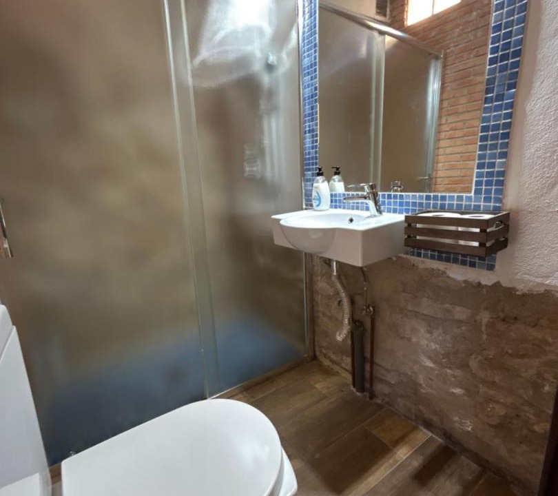 Photo of Bathroom in Iznatoraf