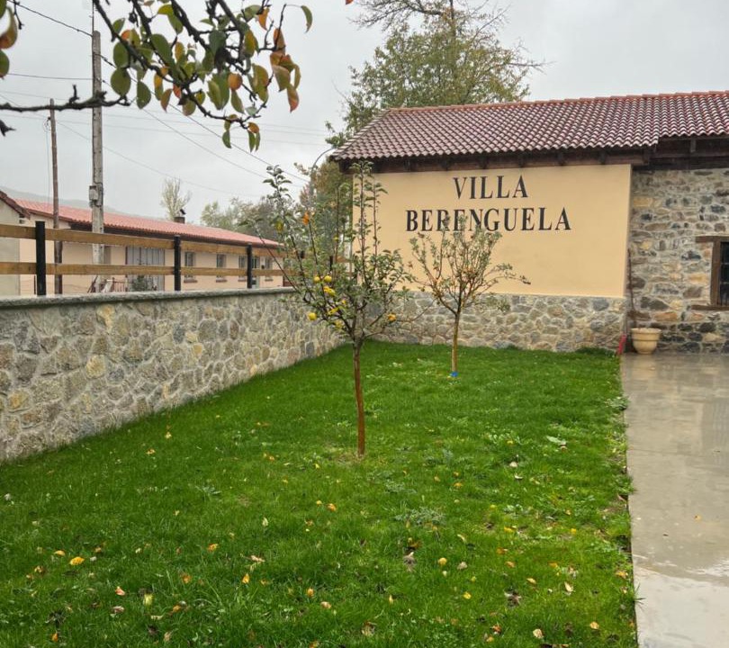 Photo of Buildings in Boca de Huergano