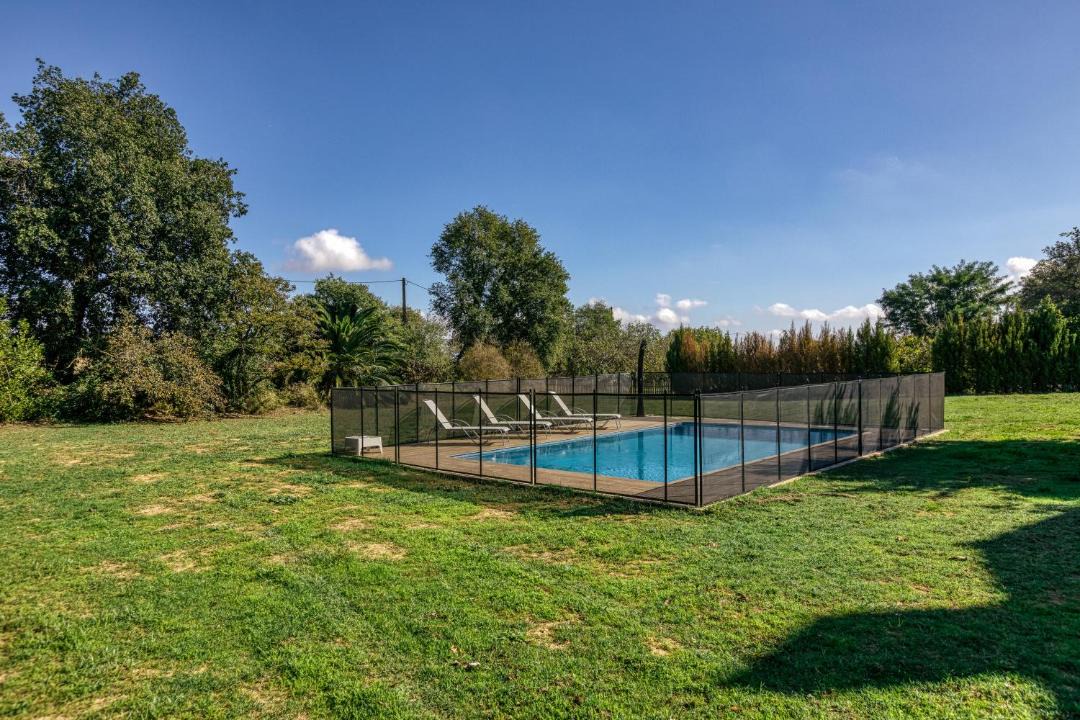 Photo of Outdoor in Parlava