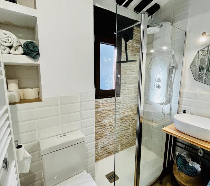 Photo of Bathroom in Soto en Cameros