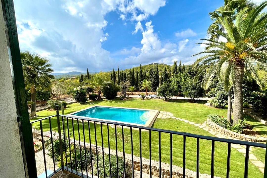 Photo of Outdoor in Consell