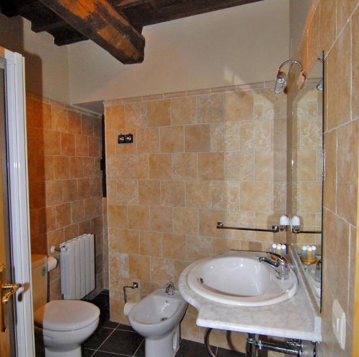 Photo of Bathroom in Villasbuenas de Gata