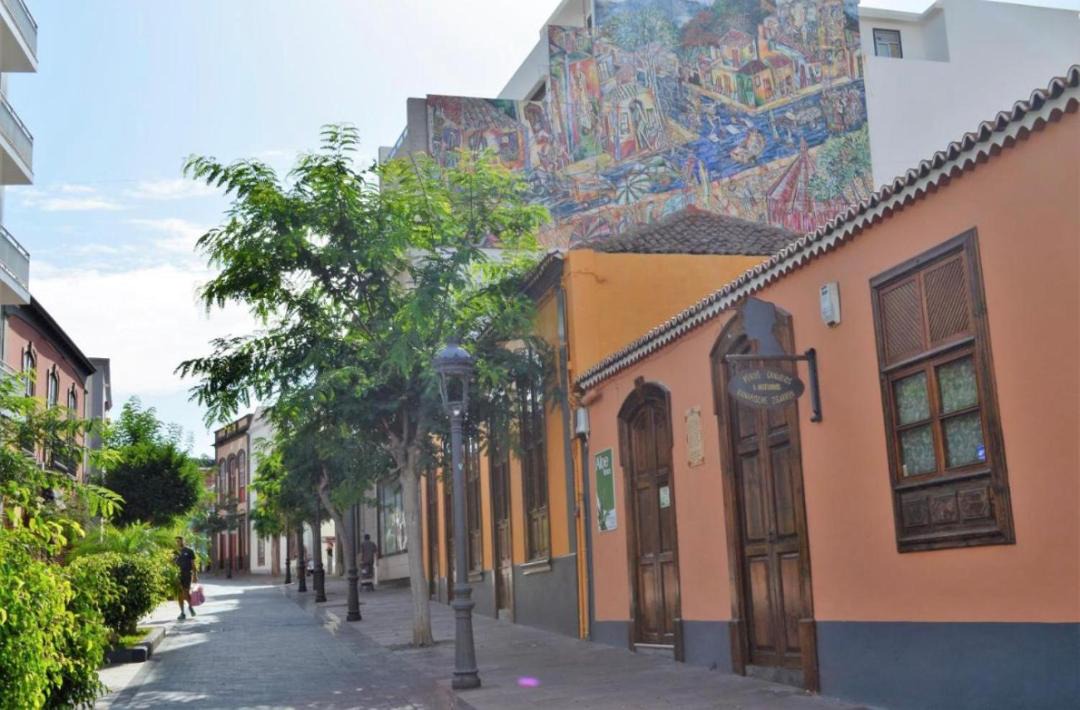 Photo of Buildings in Los Llanos