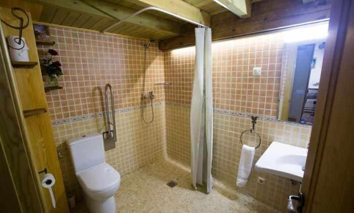 Photo of Bathroom in Cabezas Bajas