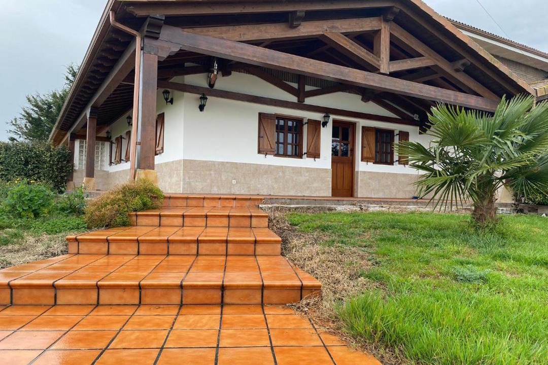 Photo of Buildings in Loredo