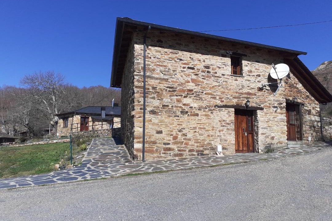 Photo of Buildings in Eiriz