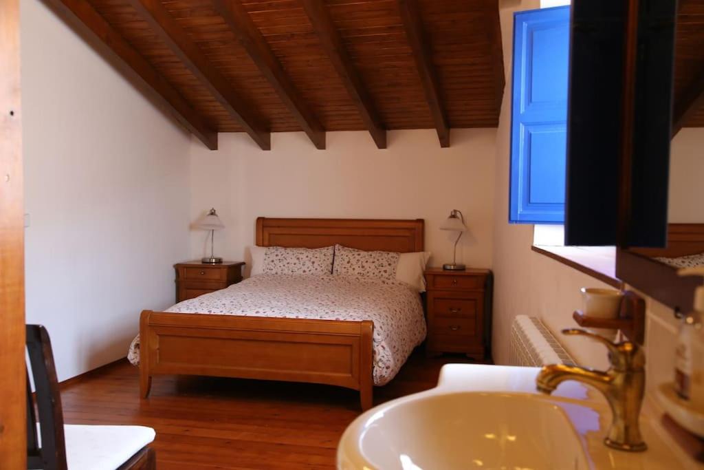 Photo of Bedroom in Villanueva del Pontedo