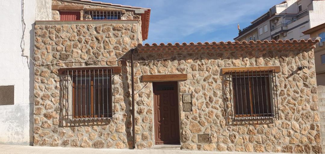Photo of Buildings in Elche De La Sierra