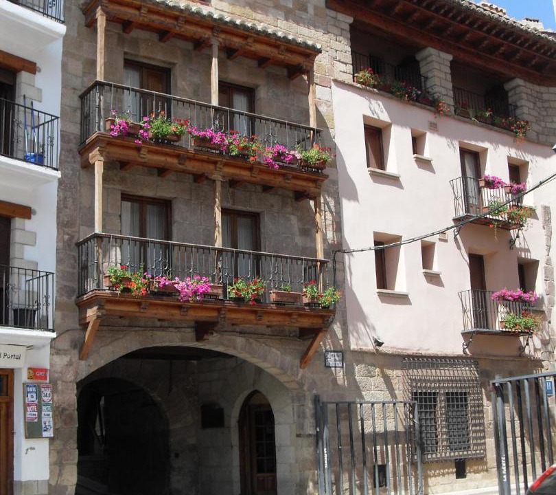 Photo of Buildings in Mora de Rubielos