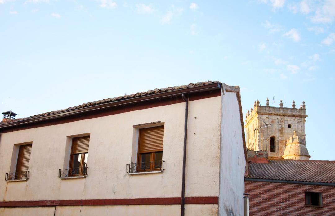 Photo of Buildings in Guzman