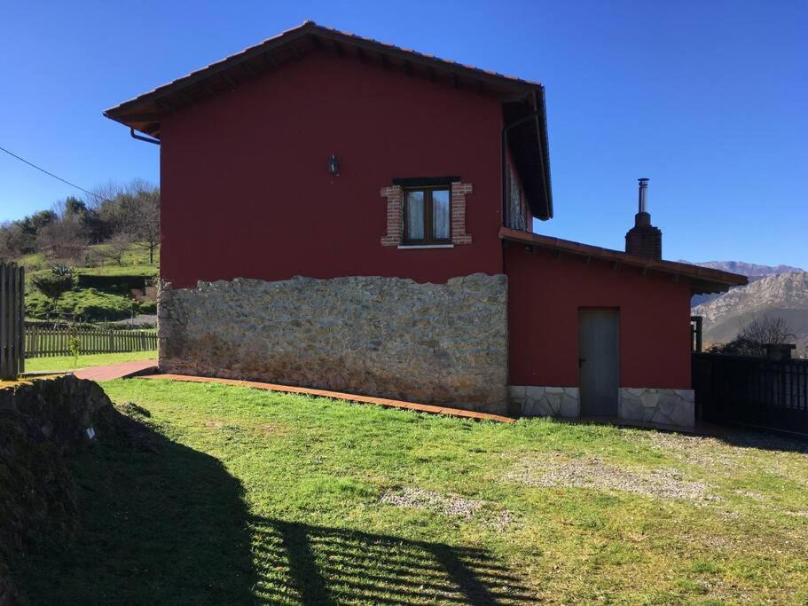 Photo of Buildings in Peruyes