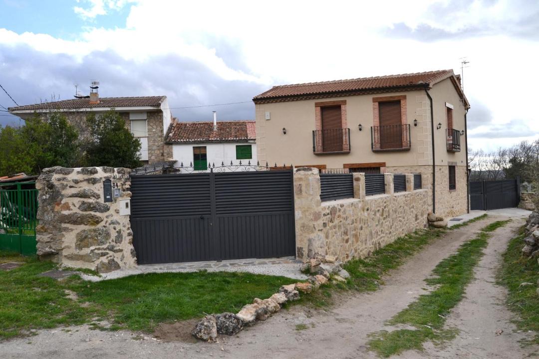 Photo of Buildings in Martincano