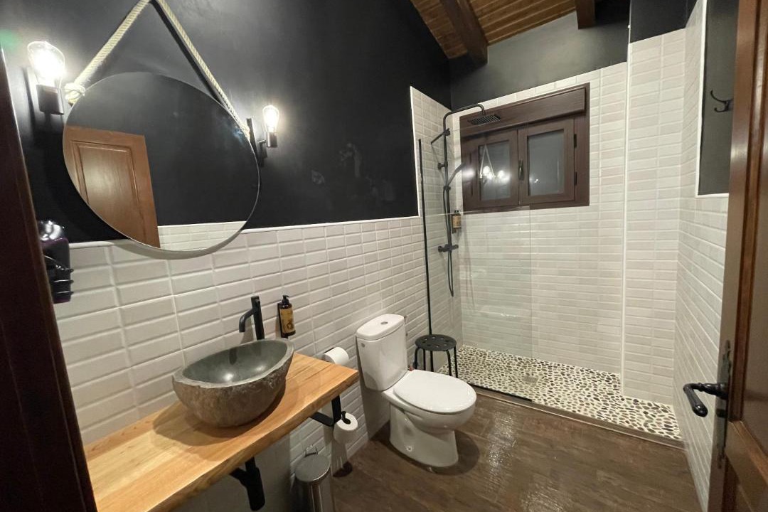 Photo of Bathroom in Hervas