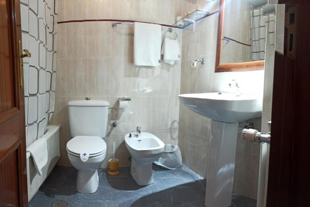 Photo of Bathroom in Iscar