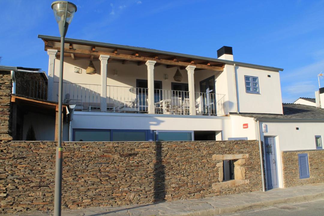 Photo of Buildings in Outeiro de Rei