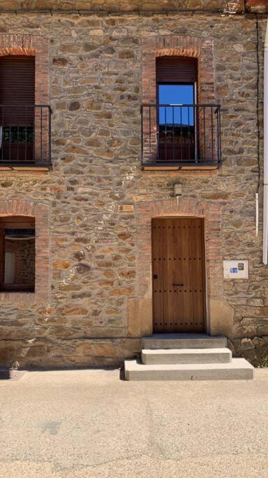 Photo of Buildings in Morgovejo