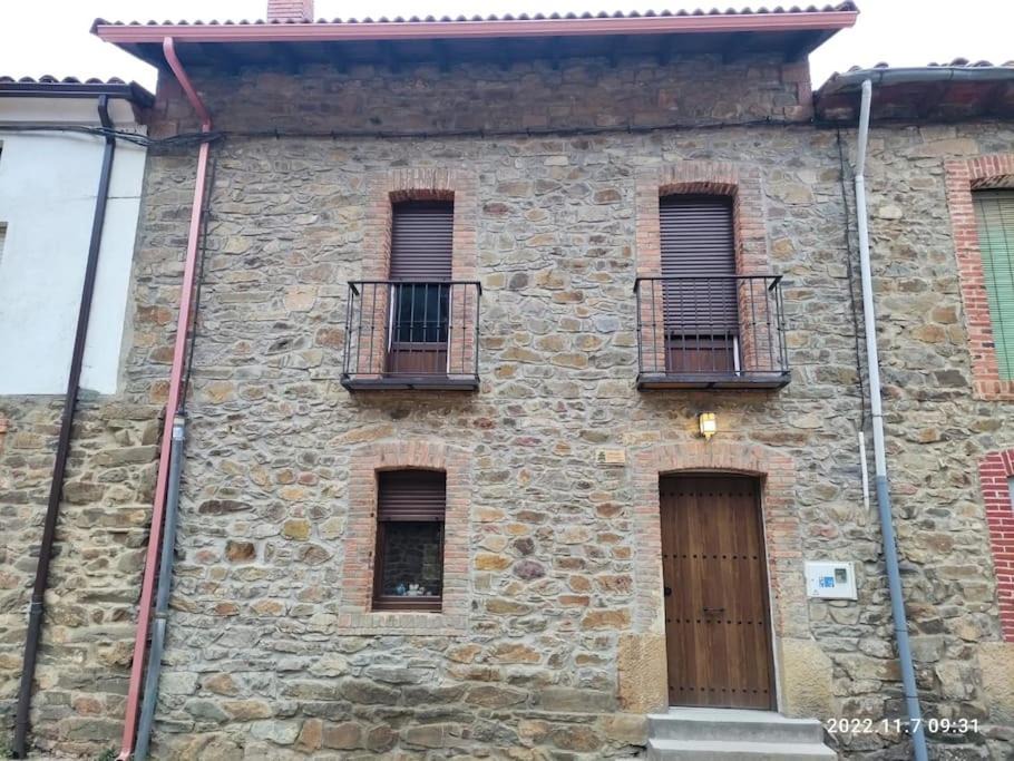 Photo of Buildings in Morgovejo