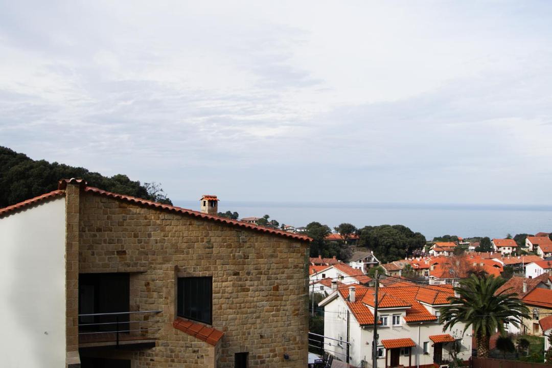 Photo of Buildings in Pechon