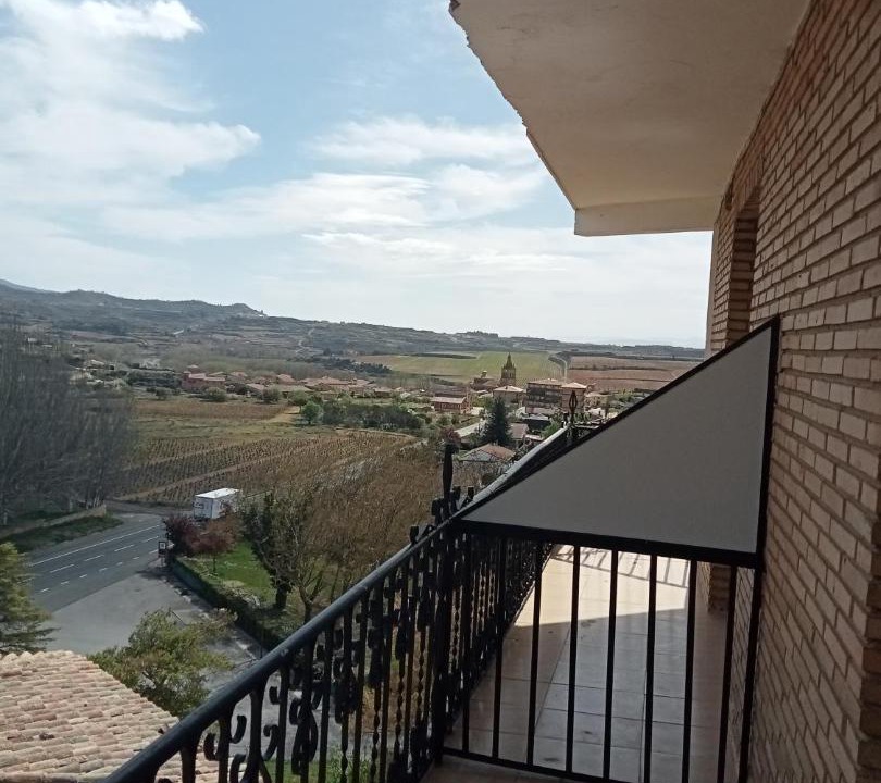 Photo of Patio Balcony in Brinas
