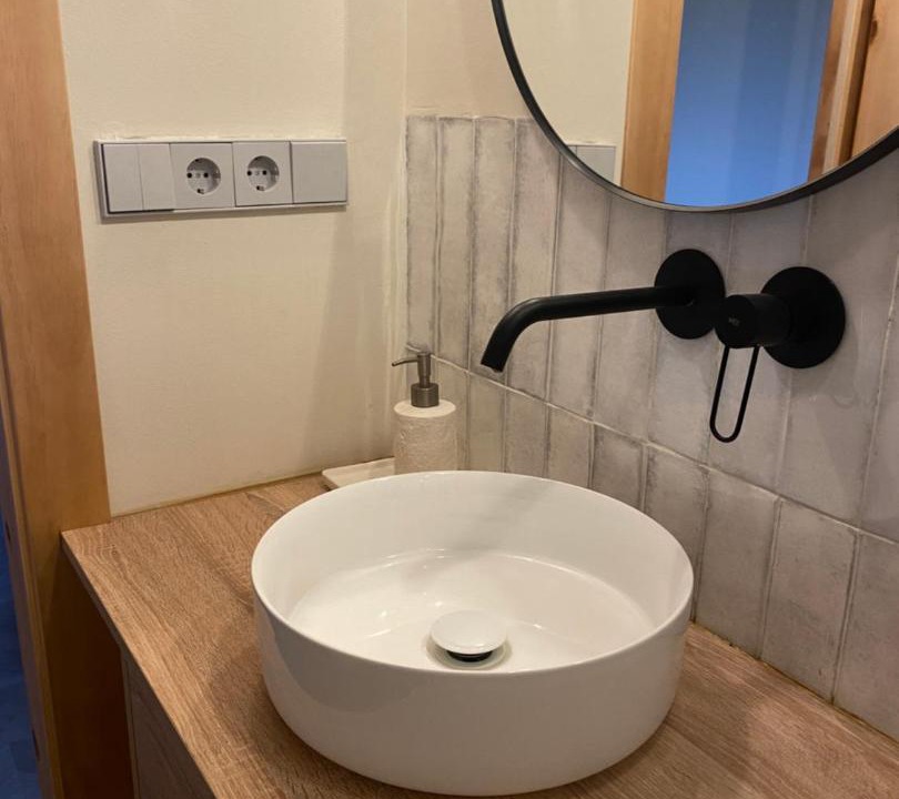 Photo of Bathroom in Riego