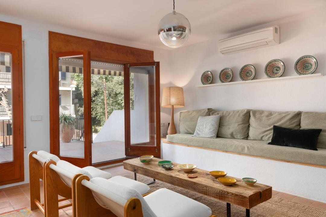 Photo of Livingroom in Tamariu