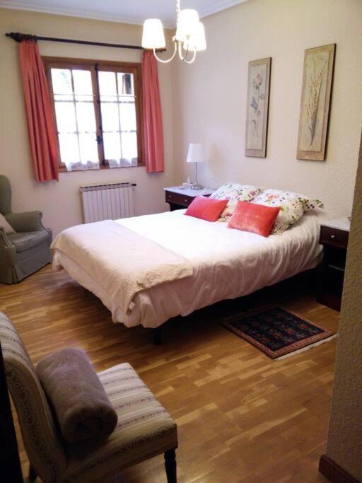 Photo of Bedroom in Villabuena de Alava