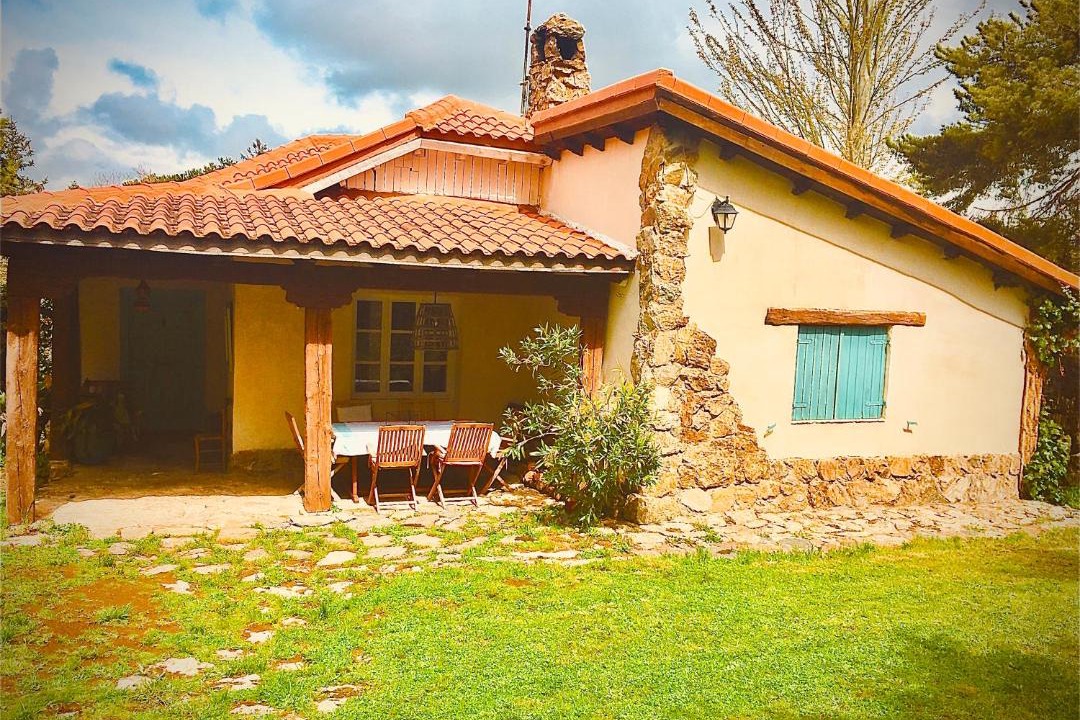 Photo of Buildings in Navas de Riofrio