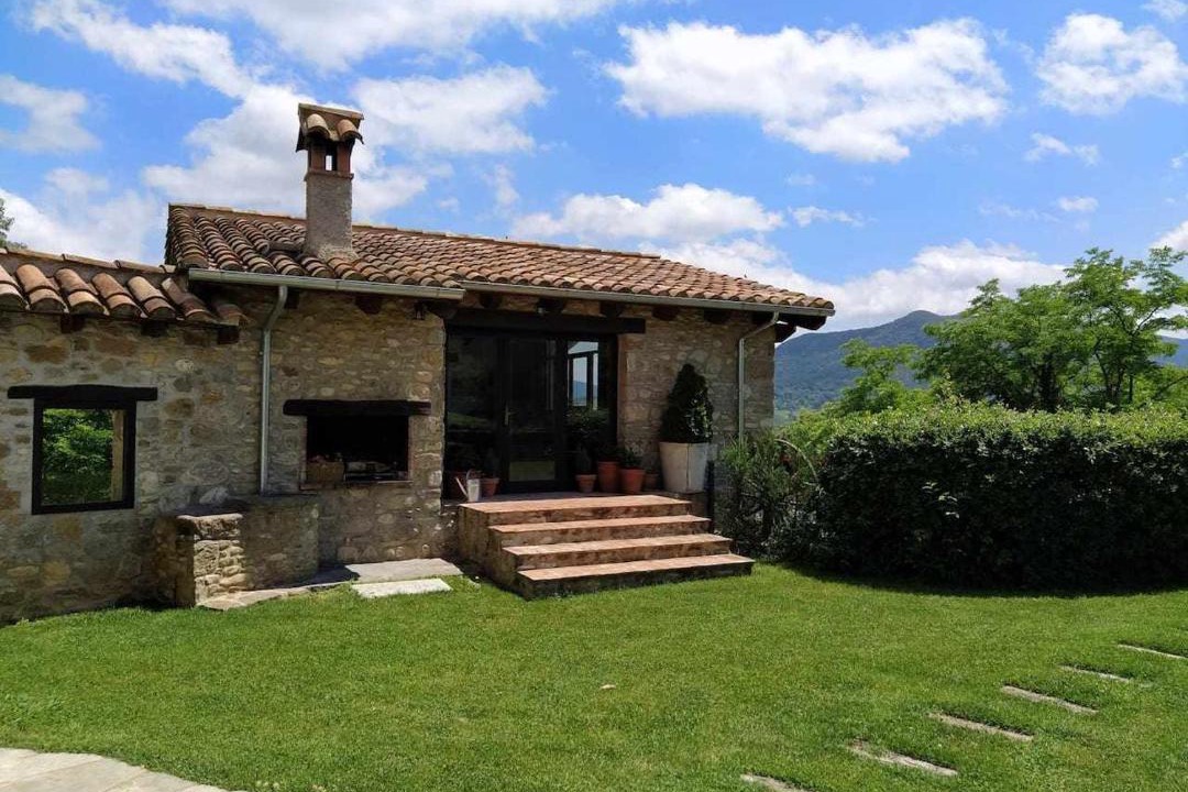 Photo of Buildings in Mieras